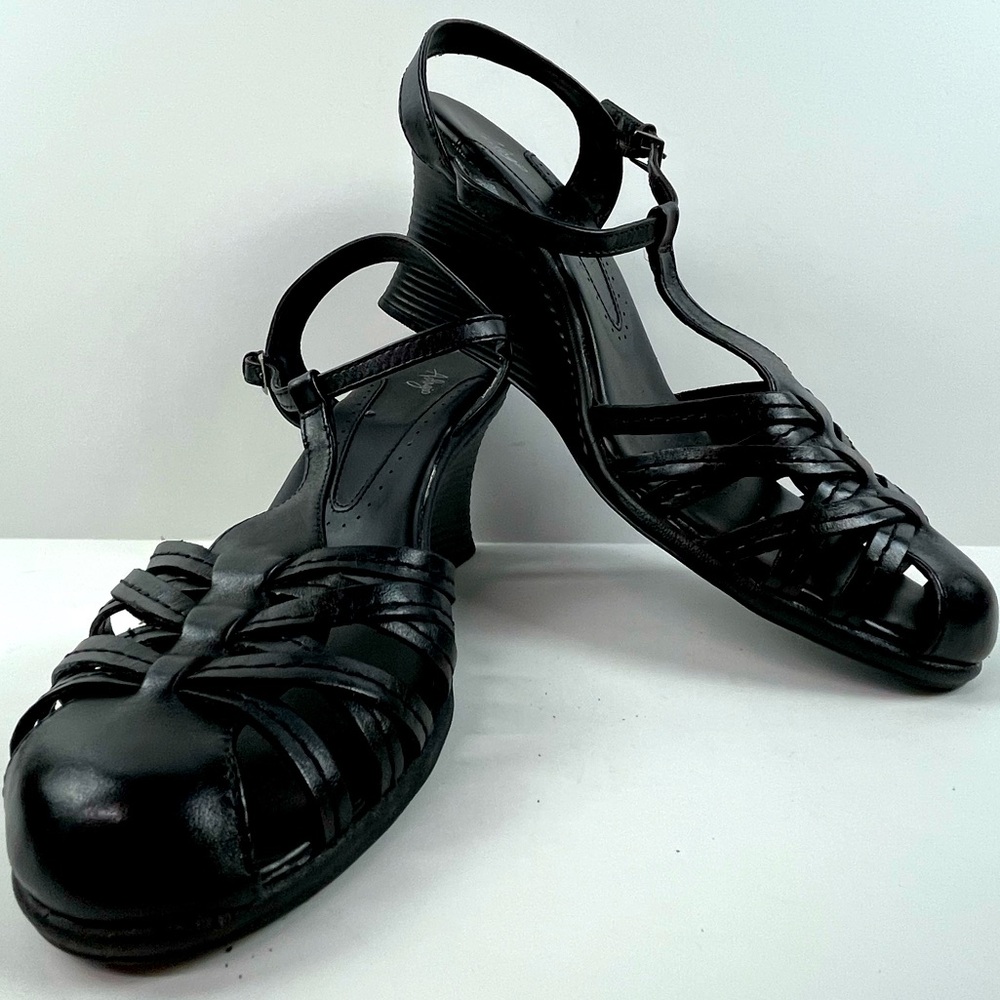 Adagio Emotion Black Leather Strappy Heels size 10 EUC